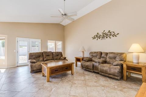 2263 E Amber Ln, Gilbert, AZ 85296 photo 9