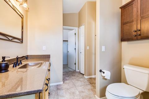 2263 E Amber Ln, Gilbert, AZ 85296 photo 14