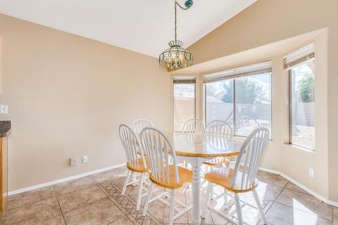 2263 E Amber Ln, Gilbert, AZ 85296 photo 8