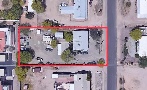 250 S Grand Dr, Apache Junction, AZ 85120 photo 1