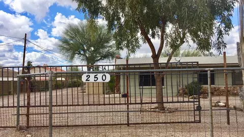 250 S Grand Dr, Apache Junction, AZ 85120 photo 4
