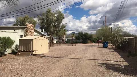 250 S Grand Dr, Apache Junction, AZ 85120 photo 9