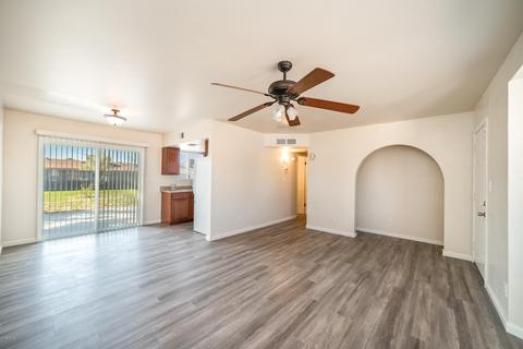 239 W Utopia Rd, Phoenix, AZ 85027 photo 4