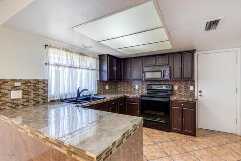 7601 W Wolf St, Phoenix, AZ 85033 photo 2