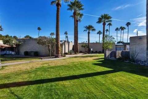 4355 N 36th Pl, Phoenix, AZ 85018 photo 12