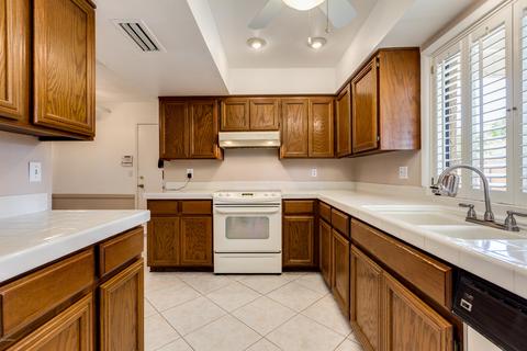 1121 E Tapatio Dr, Phoenix, AZ 85020 photo 12