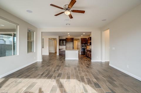 10557 E Kinetic Dr, Mesa, AZ 85212 photo 8