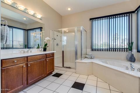 4194 E Carob Dr, Gilbert, AZ 85298 photo 24