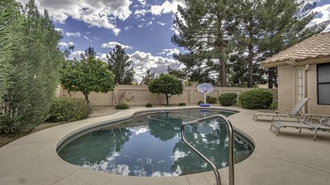 649 E Stacey Ln, Tempe, AZ 85284 photo 2