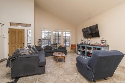 1817 E Behrend Dr, Phoenix, AZ 85024 photo 2
