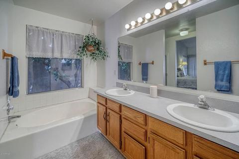 3033 E Siesta Ln, Phoenix, AZ 85050 photo 12