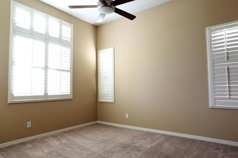 1442 E Bluebird Dr, Gilbert, AZ 85297 photo 3