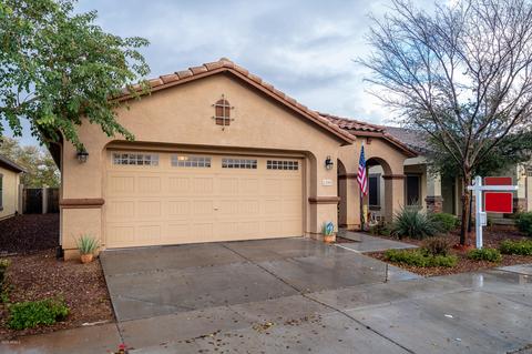 1106 S Olympic Dr, Gilbert, AZ 85296 photo 2