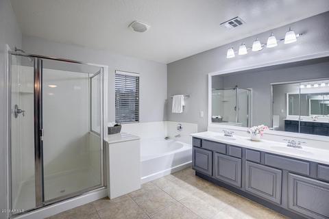 4847 S Summit Ct, Gilbert, AZ 85298 photo 10