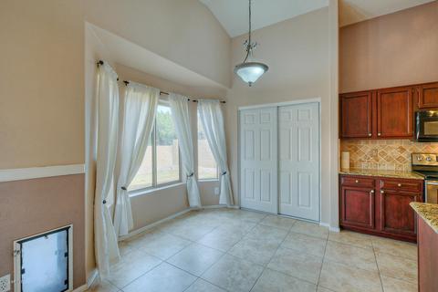 1018 E Scott Ave, Gilbert, AZ 85234 photo 8