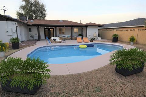 1408 E Berridge Ln, Phoenix, AZ 85014 photo 12