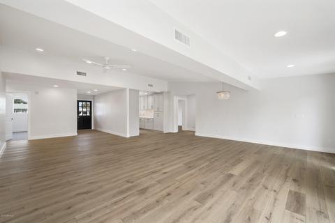 3109 N 41st Pl, Phoenix, AZ 85018 photo 8