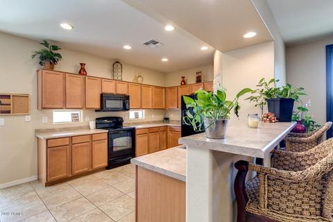 5911 S 27th Ln, Phoenix, AZ 85041 photo 5