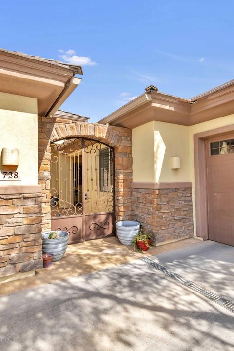 728 E Charlevoix Ave, Gilbert, AZ 85297 photo 5
