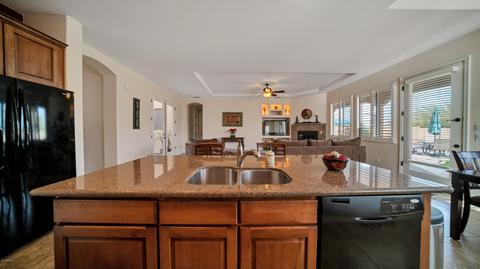 3204 E Constance Way, Phoenix, AZ 85042 photo 9
