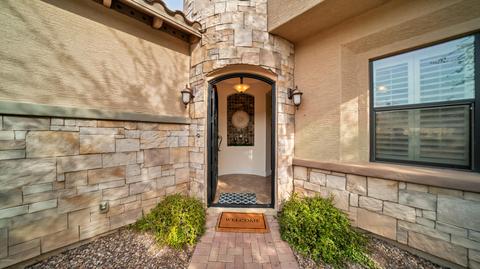 3204 E Constance Way, Phoenix, AZ 85042 photo 1