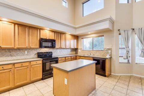 2016 S 80th Ln, Phoenix, AZ 85043 photo 3