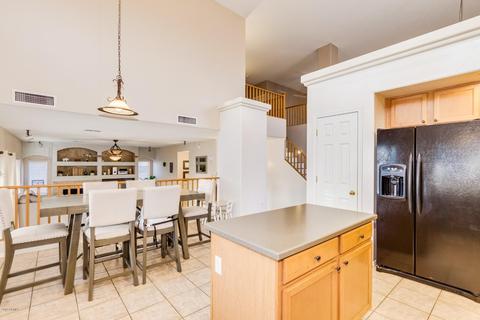 2016 S 80th Ln, Phoenix, AZ 85043 photo 17