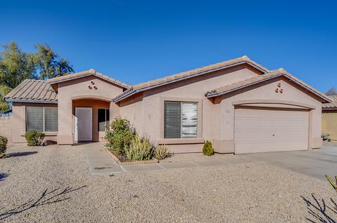 2422 E Pony Ln, Gilbert, AZ 85295 photo 1