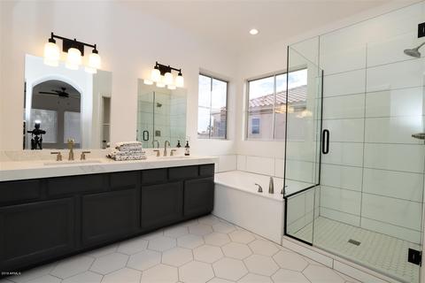 1365 W Bruce Ct, Gilbert, AZ 85233 photo 8
