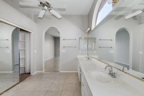 4656 E Chisum Trl, Phoenix, AZ 85050 photo 12