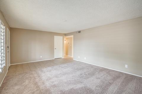 4821 E Ute Cir, Phoenix, AZ 85044 photo 3