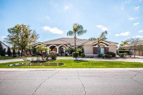 3037 E Robin Ln, Gilbert, AZ 85296 photo 12