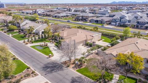 3037 E Robin Ln, Gilbert, AZ 85296 photo 6