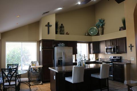 4052 N Ranier --, Mesa, AZ 85215 photo 6