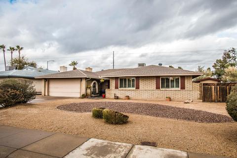 2622 E Cannon Dr, Phoenix, AZ 85028 photo 1