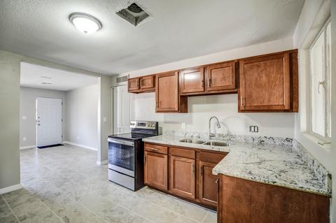 4713 N 40th Dr, Phoenix, AZ 85019 photo 12