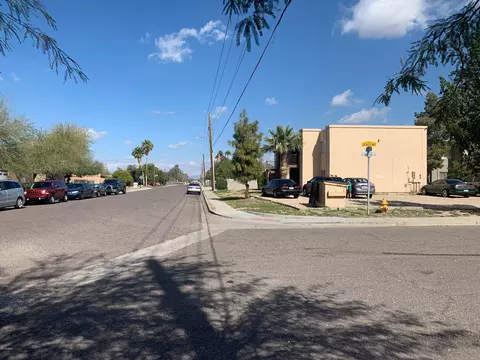 2702 E Beck Ln, Phoenix, AZ 85032 photo 3