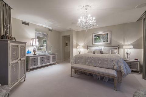 2402 Esplanade Ln #701, Phoenix, AZ 85016 photo 9