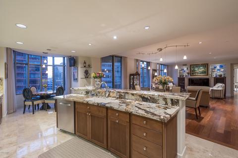 2402 Esplanade Ln #701, Phoenix, AZ 85016 photo 3