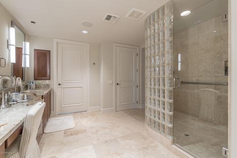 2402 Esplanade Ln #701, Phoenix, AZ 85016 photo 13