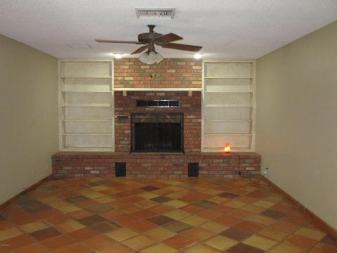 921 E Mesquite St, Gilbert, AZ 85296 photo 2