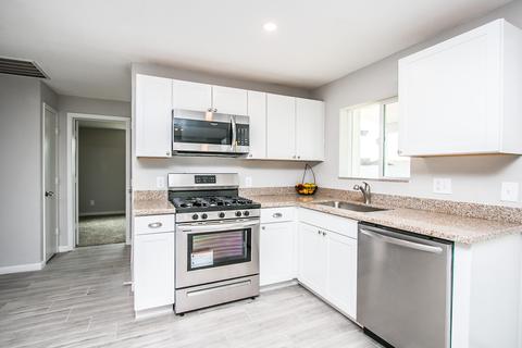 201 S Mountain Rd, Apache Junction, AZ 85120 photo 9