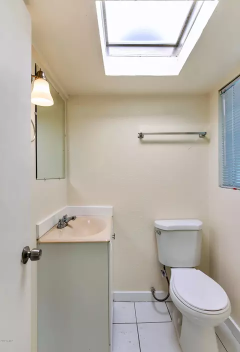 4133 N Longview Ave, Phoenix, AZ 85014 photo 2