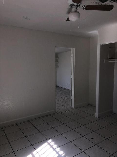 2902 N 63rd Dr, Phoenix, AZ 85033 photo 6