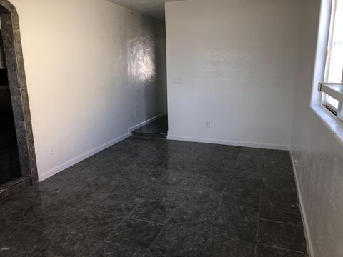 2902 N 63rd Dr, Phoenix, AZ 85033 photo 4