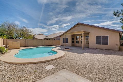 2710 E Branham Ln, Phoenix, AZ 85042 photo 4