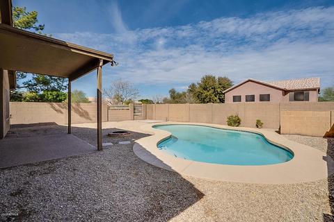 2710 E Branham Ln, Phoenix, AZ 85042 photo 17