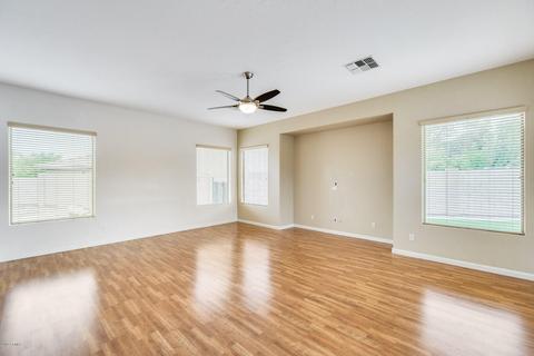6671 S Crestview Dr, Gilbert, AZ 85298 photo 4