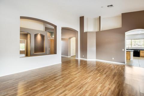 6671 S Crestview Dr, Gilbert, AZ 85298 photo 2