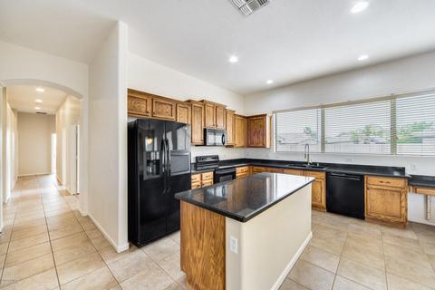 6671 S Crestview Dr, Gilbert, AZ 85298 photo 3